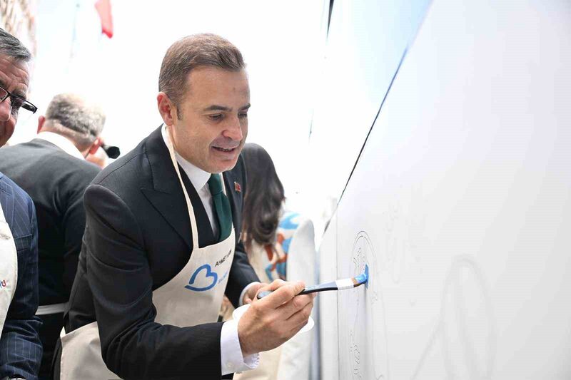 Balıkesir Büyükşehir Belediye Başkanı Ahmet Akın, üç gün boyunca şehirde