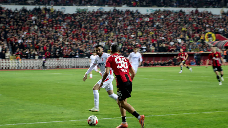 Nesine 3. Lig Yükselme Play-Off'ta Balıkesirspor, Eskişehirspor deplasmanında 3-0 mağlup
