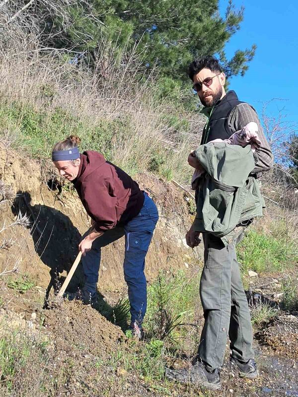 Edremit İlçesinde, Kaz Dağları Bal Ormanı, yöredeki arıcıların umudu oldu.