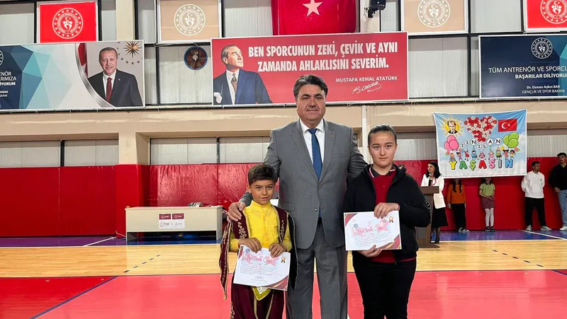 Havran'da 23 Nisan Ulusal Egemenlik ve Çocuk Bayramı büyük coşkuyla