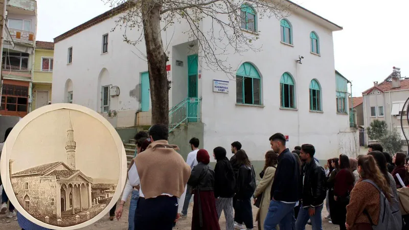 Mimar Sinan'ın 438. yıl dönümü anısına Balıkesir'de düzenlenen teknik gezide