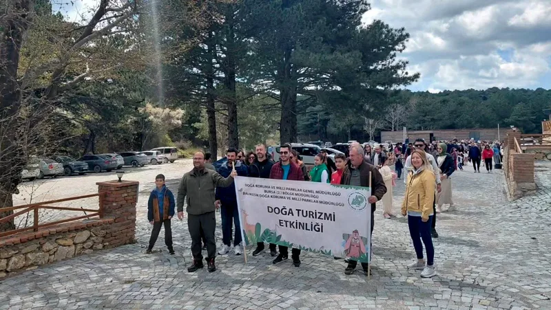 Sarıkız Anaokulu öğrencileri, DKMP koordinesinde Kazdağı Milli Parkı'nda düzenlenen Doğa