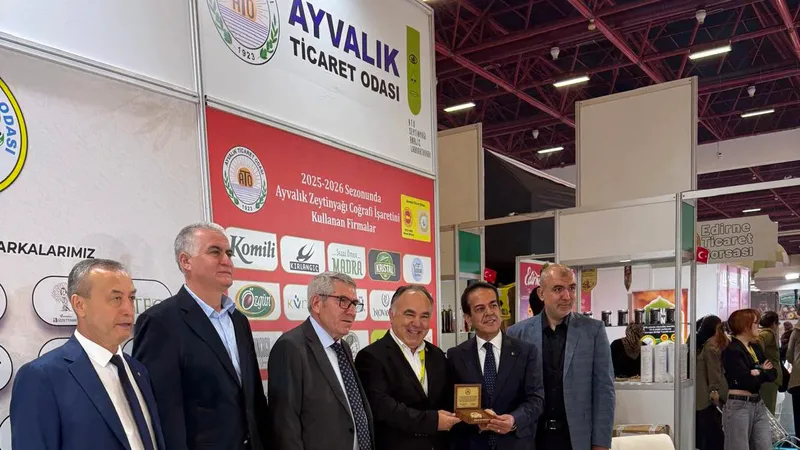 Ayvalık Ticaret Odası, YÖREX'te karekodlu ürün kimliği uygulamasını tanıttı. Taklit