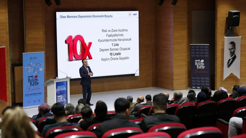 Bandırma Onyedi Eylül Üniversitesi'nde düzenlenen afet yönetimi konferansında AFAD'ın risk