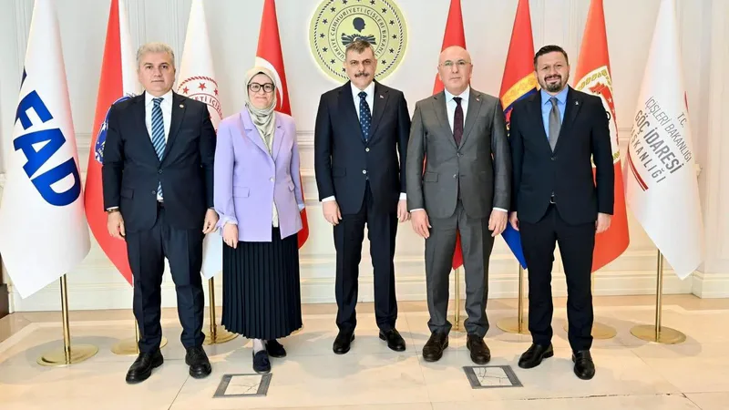 ANKARA’DA KRİTİK TEMAS
AK Parti Balıkesir heyeti, kentin ihtiyaçlarını ve devam