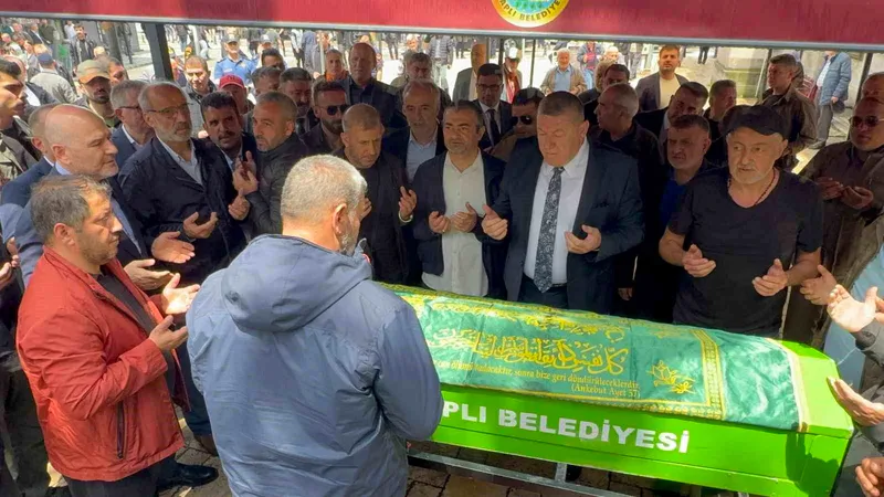 AK Parti eski MKYK üyesi Emine Çift, memleketi Zonguldak'ın Alaplı