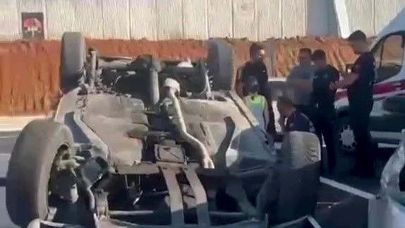 Düzce Akçakoca'da hastane kavşağında iki otomobilin çarpıştığı trafik kazasında 5