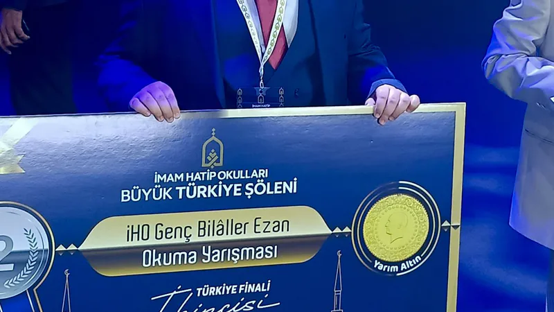 Balıkesirli Ali Beraat Deniz, Konya'daki Genç Bilâller Ezan Okuma Yarışması