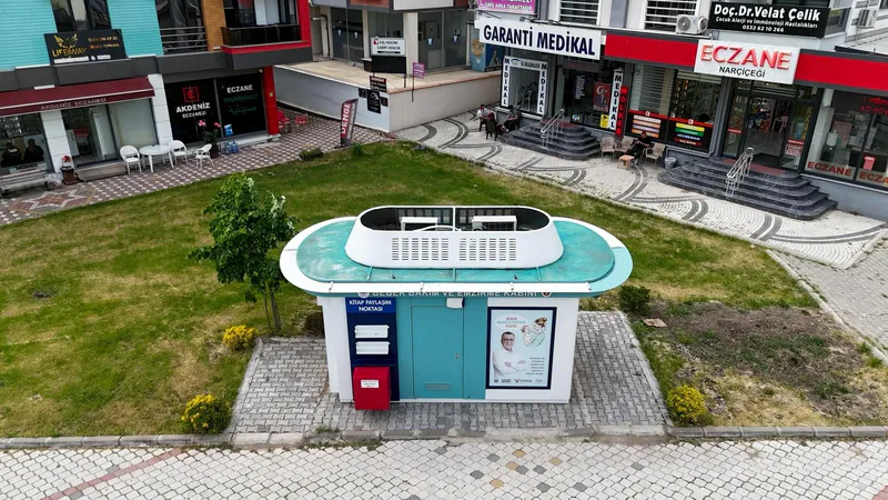 Altıeylül Belediyesi, annelere yönelik akıllı emzirme kabini projesini hayata geçirdi.