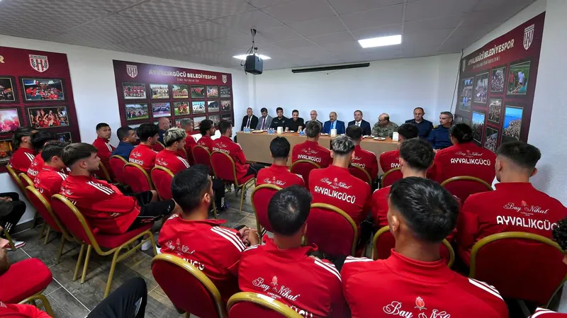 Balıkesir Valisi İsmail Ustaoğlu, 3. Lig Yükselme Play-Off final müsabakası