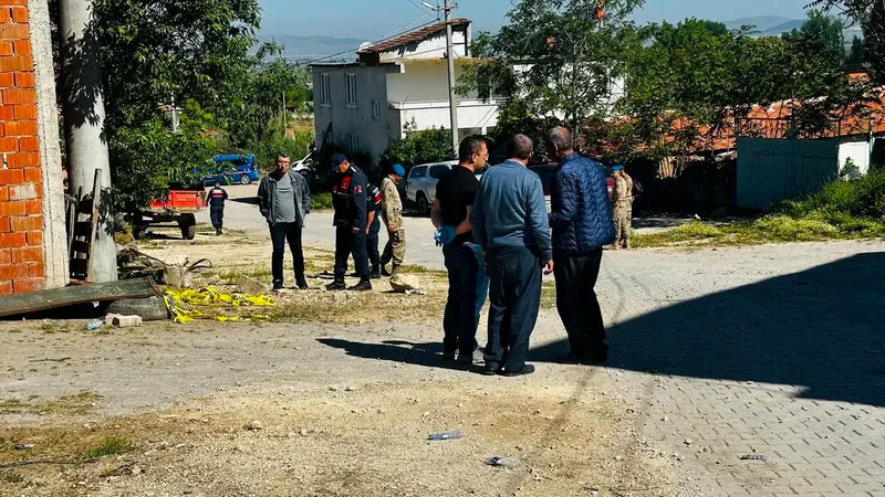 Balıkesir Altıeylül ilçesinde silahlı kavgada 1 kişi hayatını kaybetti, 3
