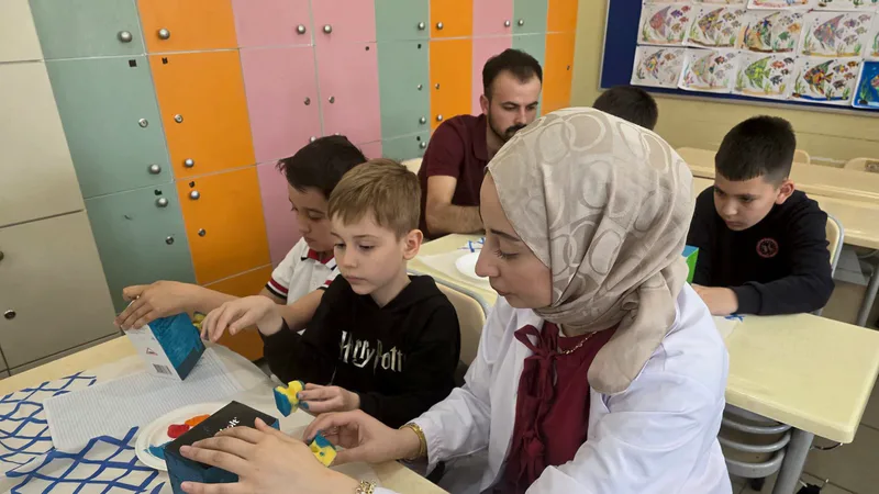 Balıkesir Üniversitesi Bilim İletişimi Ofisi, Fatih İlkokulu öğrencilerine çevre bilinci