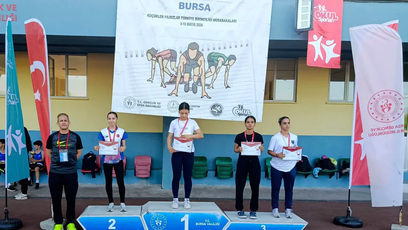 Balıkesirli sporcular Bursa'daki Okullararası Türkiye Birinciliği'nde büyük başarı elde etti.