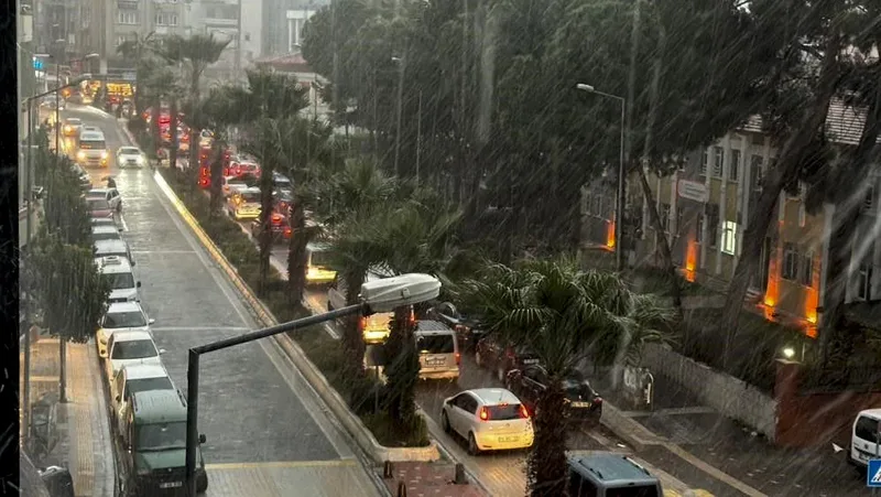 Balıkesir'de Kurban Bayramı boyunca yağışlı hava etkili olacak. Meteoroloji, gökgürültülü