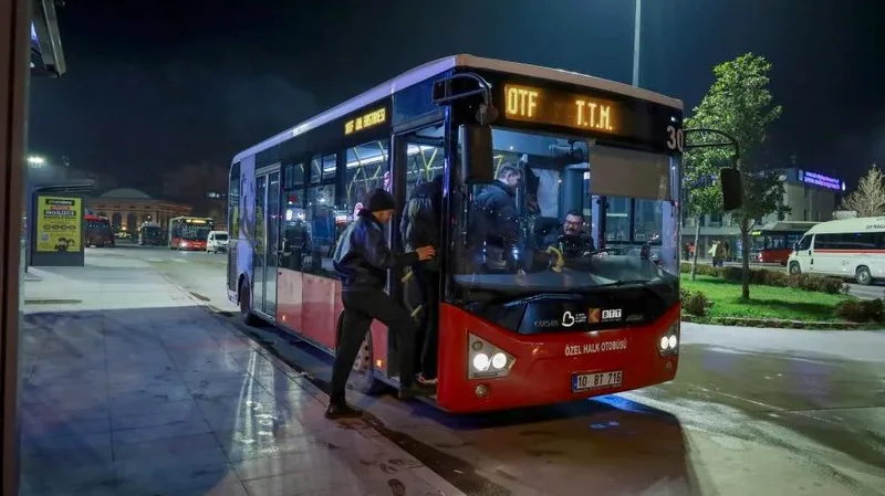 Balıkesir'de toplu ulaşım ücretlerine zam geldi. Dolmuş 37 TL, belediye