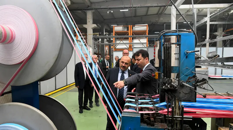 Balıkesir Valisi ve BALOSB Yönetim Kurulu Başkanı İsmail Ustaoğlu, İşbir