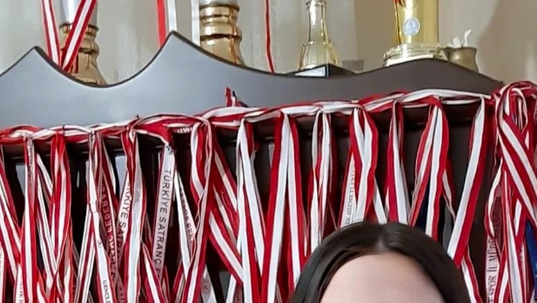 Balıkesirli satranç sporcusu Elifnaz Akat, Türkiye Satranç A Milli Takımı'na