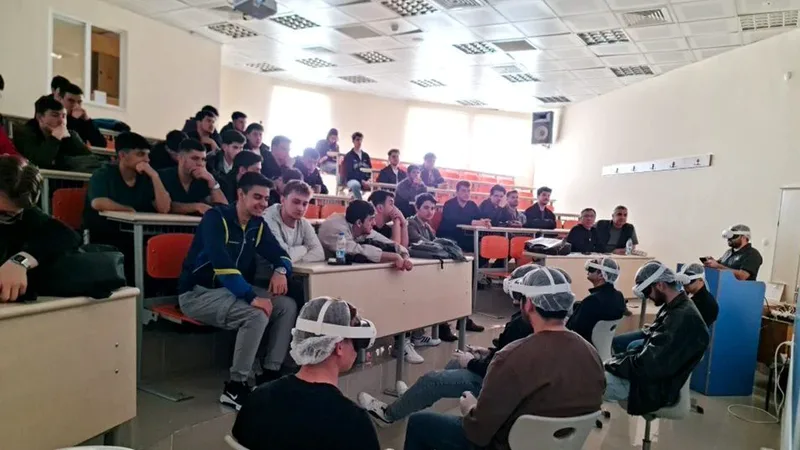 Balıkesir Üniversitesi'nde XR teknolojileri ve sanal gerçeklik eğitimi etkinliği düzenlendi.