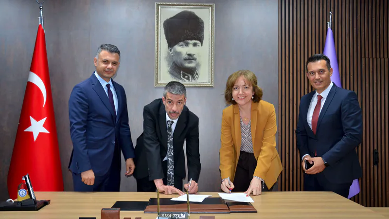 Balıkesir'de 57 bin esnafı ilgilendiren BESOB Bonus Business kart projesi