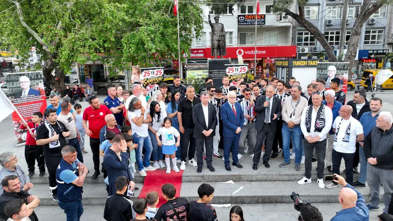 Balıkesir Süper Amatör Lig'de 25 maçta 25 galibiyetle namağlup şampiyonluğa
