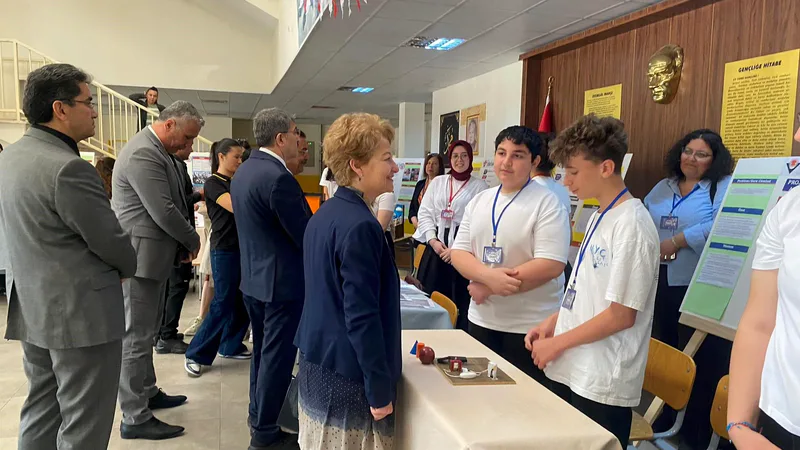 Burhaniye'de Hacı Mehmet Fevzi Köylü Anadolu İmam Hatip Lisesi öğrencilerinin