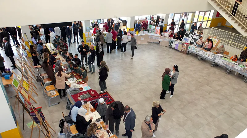 Balıkesir Burhaniye'de Hacı Mehmet Fevzi Köylü Anadolu İmam Hatip Lisesinde