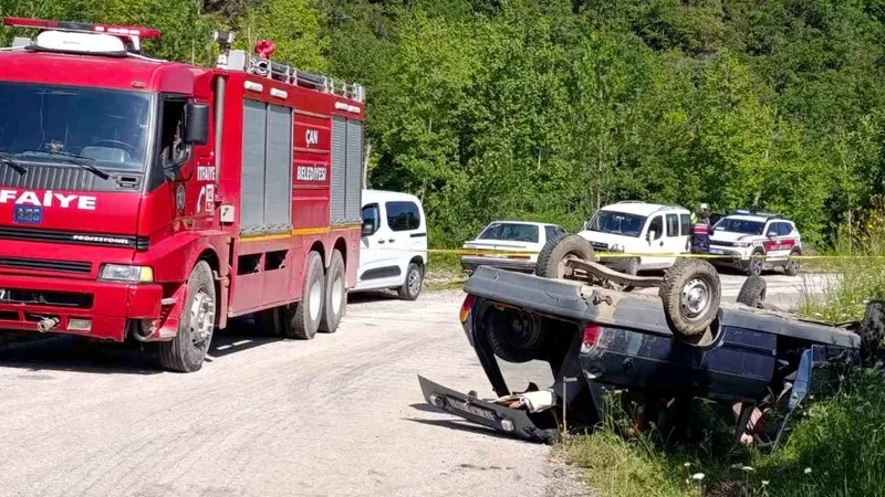 Çanakkale'nin Çan ilçesinde kontrolden çıkan otomobil takla attı. Sürücü Soydemir