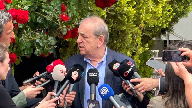 CHP İzmir Milletvekili Nalbantoğlu, Genel Başkan Kılıçdaroğlu'nun partiyi kuruluş kodlarına