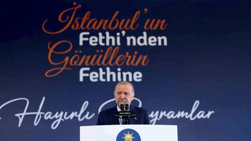 Cumhurbaşkanı Erdoğan, İstanbul'un fethinin 573. yıl dönümü töreninde yaptığı konuşmada,