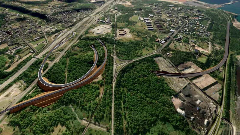 Ulaştırma ve Altyapı Bakanı Abdulkadir Uraloğlu, Hatay'da yapımı süren Dörtyol-Hassa