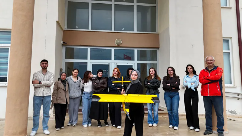 Balıkesir Üniversitesi öğrencilerinden oluşan Edremit Tayyaresi İHA Takımı, TEKNOFEST 2026