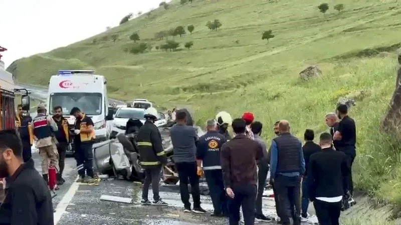 Elazığ-Bingöl kara yolunda meydana gelen trafik kazasında, sürücüsünün direksiyon hakimiyetini