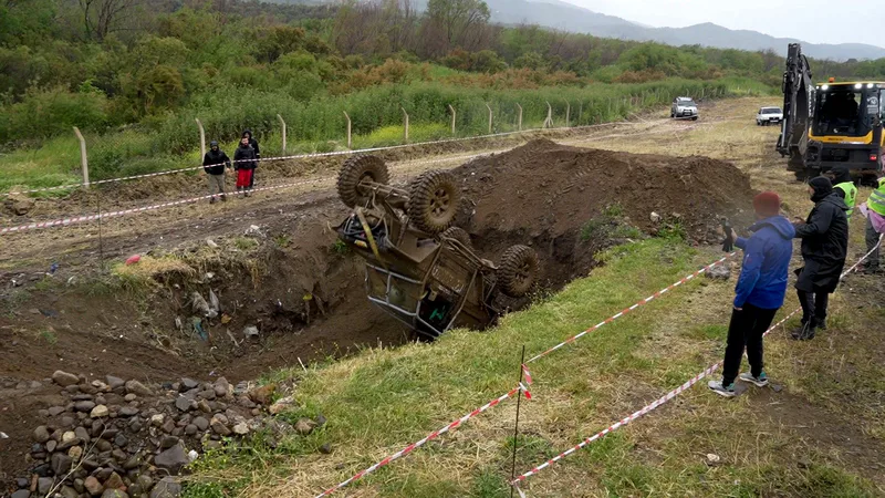 Balıkesir Havran'da düzenlenen geleneksel Motokros ve Off-Road Şenliği görkemli açılışla