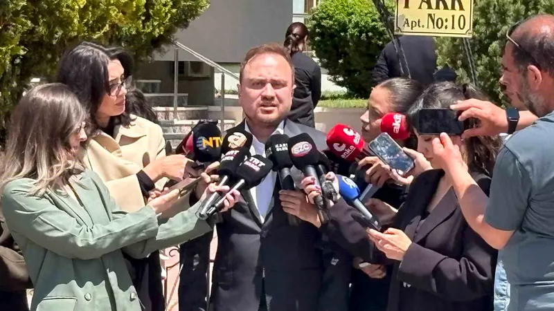 CHP Genel Başkanı Kemal Kılıçdaroğlu'nun konutunu ziyaret eden avukat Onur