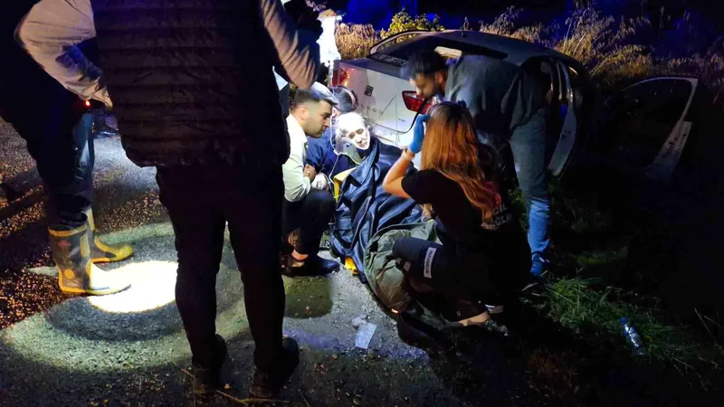 Çorum'un İskilip ilçesinde iki otomobilin çarpışması sonucu 7 kişi yaralandı.