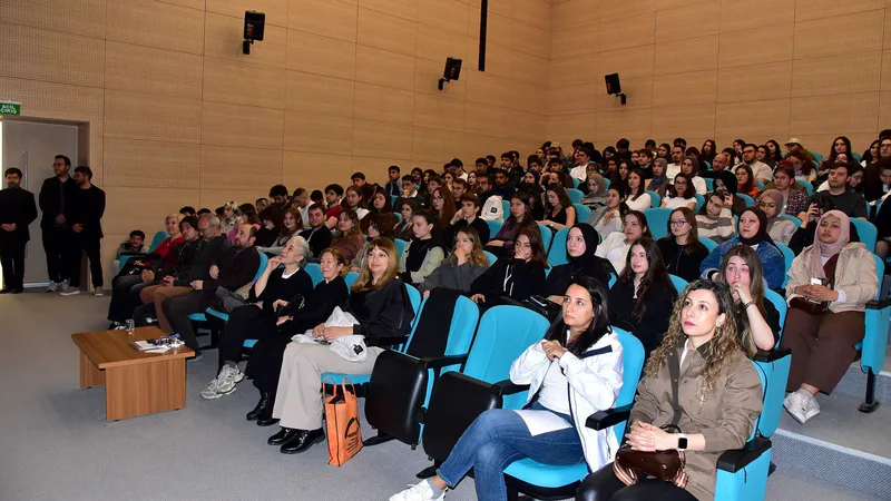 Balıkesir Üniversitesi Mimarlık Fakültesi, tasarım dünyasının usta isimlerini öğrencilerle buluşturdu.