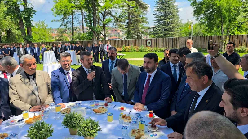 Karabük'te Kurban Bayramı dolayısıyla kent protokolü ve vatandaşların katılımıyla bayramlaşma