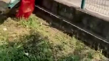 Bursa'nın Karacabey ilçesinde kontrolden çıkan otomobil, TOKİ Şehit Yüzbaşı Erhan