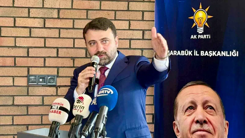 AK Parti Genel Sekreter Yardımcısı ve Karabük Milletvekili Cem Şahin,