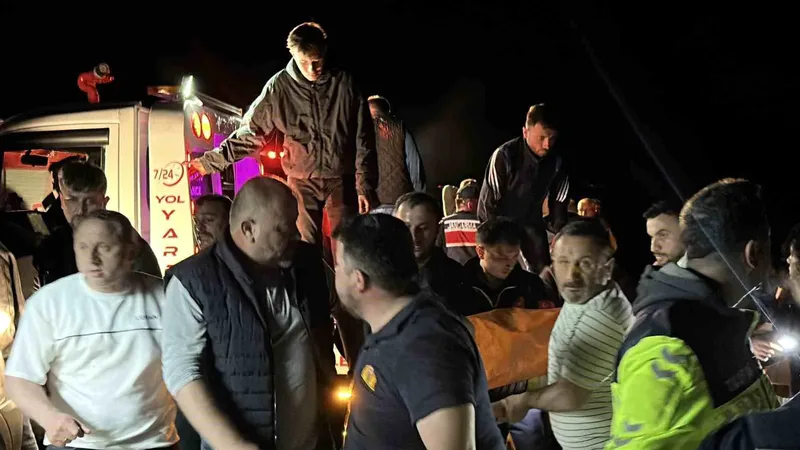 Kastamonu'da bir otomobilin yoğun sis nedeniyle yaklaşık 150 metre yükseklikten