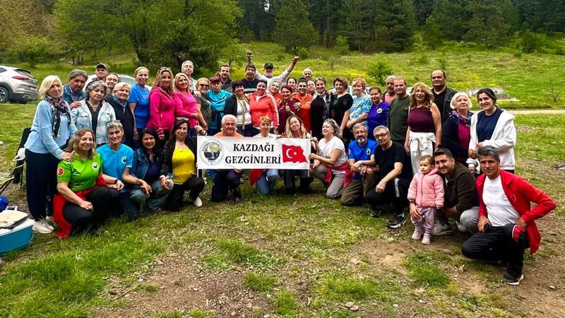 Kazdağları'nda KEGEZ'in düzenlediği bahar pikniği ve Hıdırellez kutlaması renkli anlara