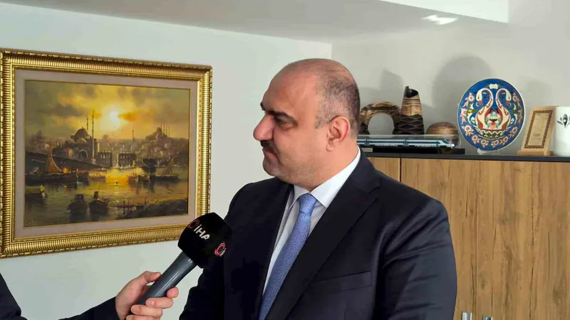 Kerkük Valisi Seman Ağaoğlu, Irak Bakanlık kabinesinde üç bakanlık arasında