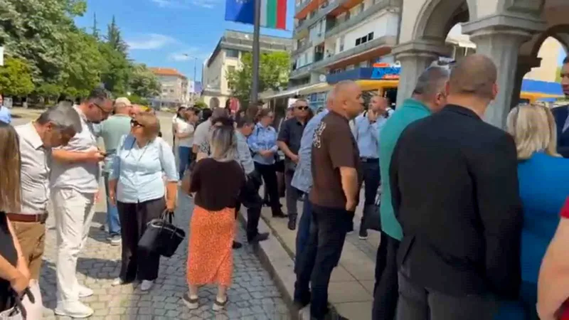 Bulgaristan'ın Kırcaali Belediye Başkanı Erol Mümün, 5 milyon levadan fazla