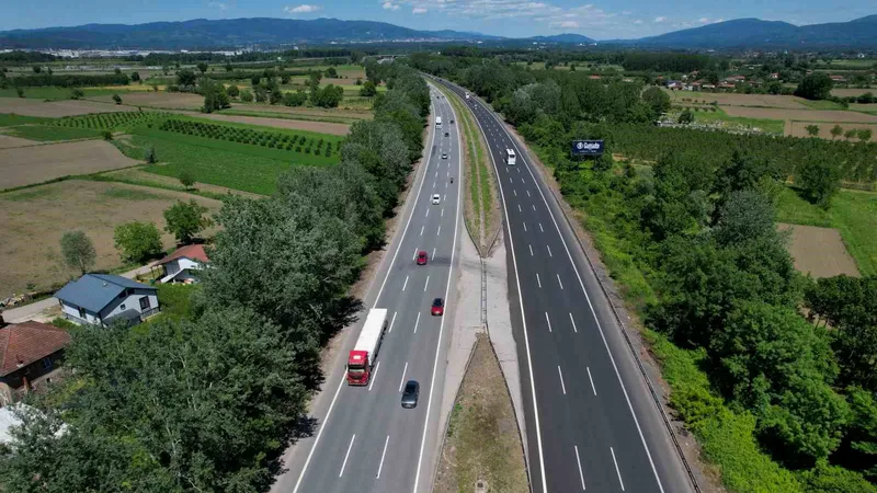 Kurban Bayramı tatilinin son gününde vatandaşların İstanbul'a dönüşü başladı. Anadolu