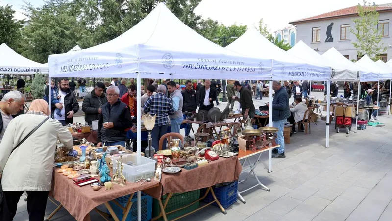 Melikgazi Belediyesi, her ayın dördüncü Pazar günü Hunat Mahallesi'ndeki Dedeman