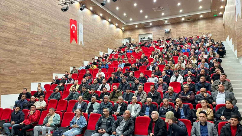 Muğla Büyükşehir Belediyesi, 13 ilçede düzenlediği mesleki gelişim eğitim programını