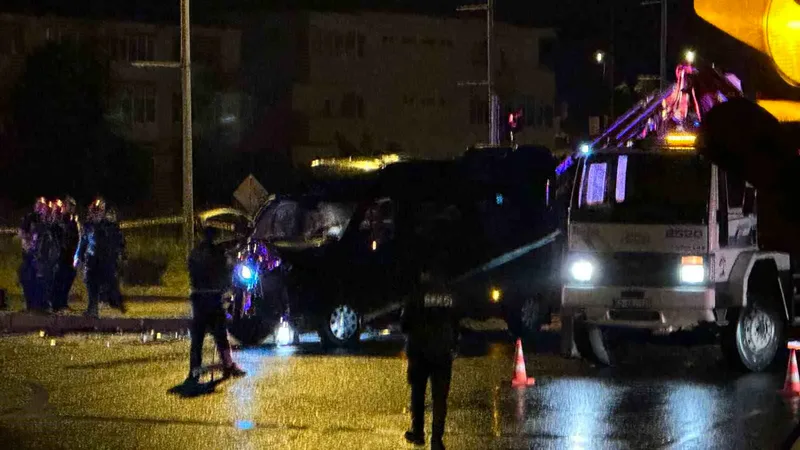 Nevşehir'in Ürgüp ilçesinde tur minibüsü ile otomobilin çarpışması sonucu 1