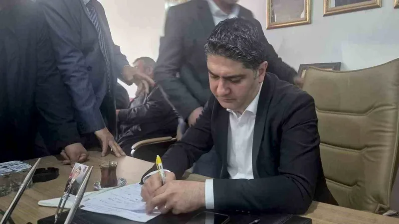 MHP Genel Başkan Yardımcısı İsmail Özdemir, Kayseri'nin Sarız ilçesinde hemşehrileriyle