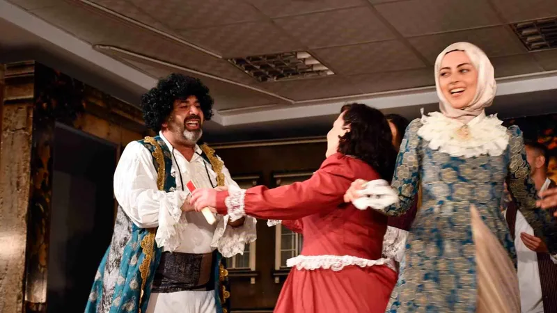 Ağrı'nın Patnos ilçesinde İtalyan yazar Carlo Goldoni'nin 'Yalancı' adlı oyunu