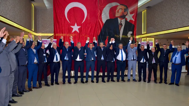 Balıkesir Esnaf ve Sanatkarlar Odaları Birliği seçimlerinde Rıza Tekin 309